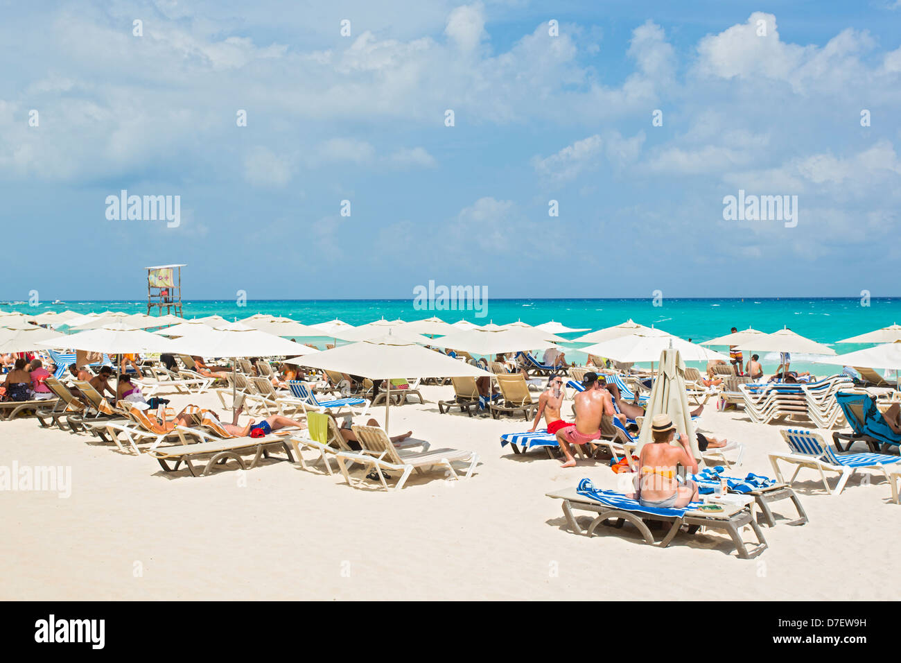 Mamitas Beach Club, people enjoying themselves on the beach Stock Photo -  Alamy