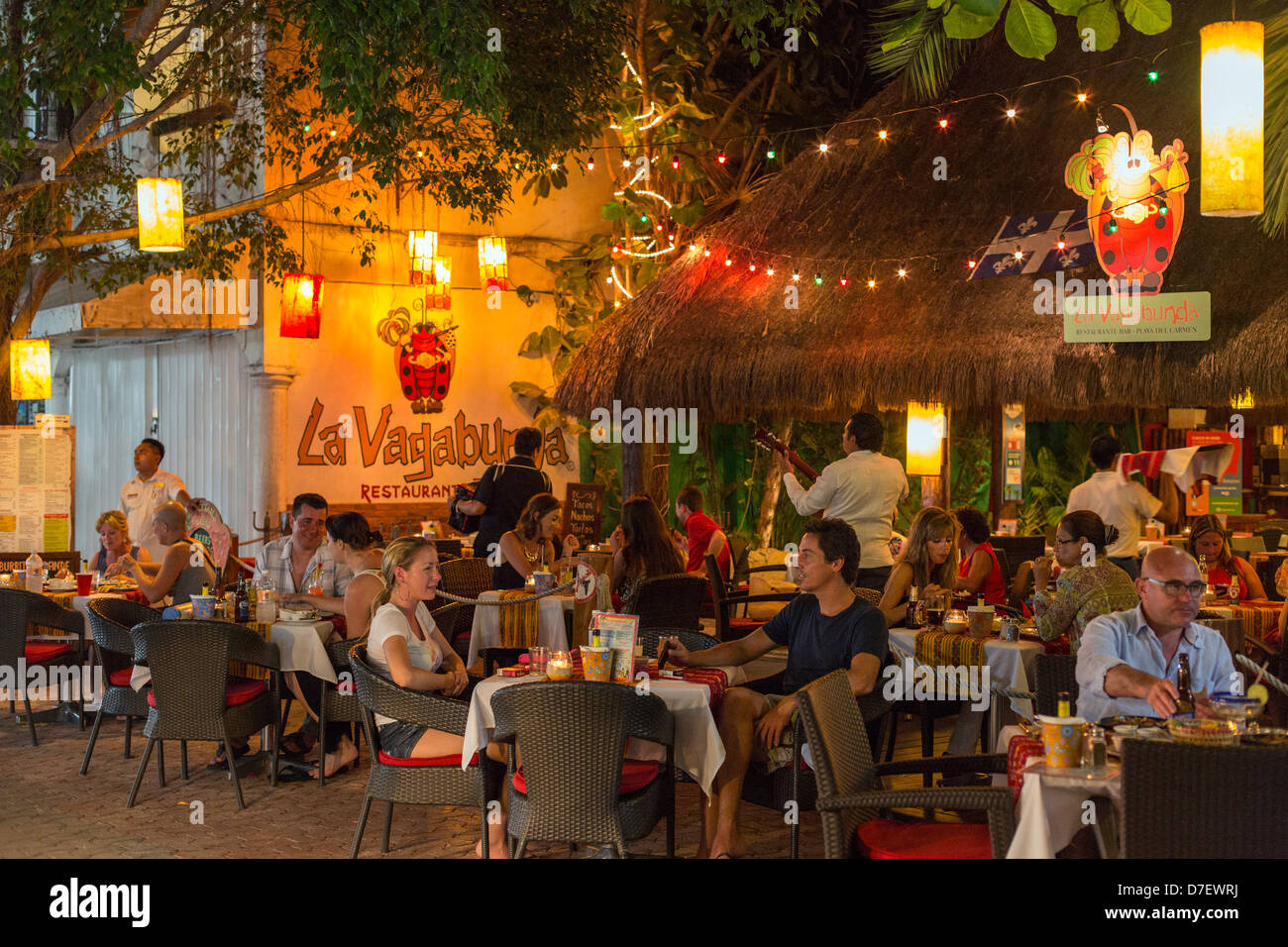playa-del-carmen-5th-avenue-hi-res-stock-photography-and-images-alamy