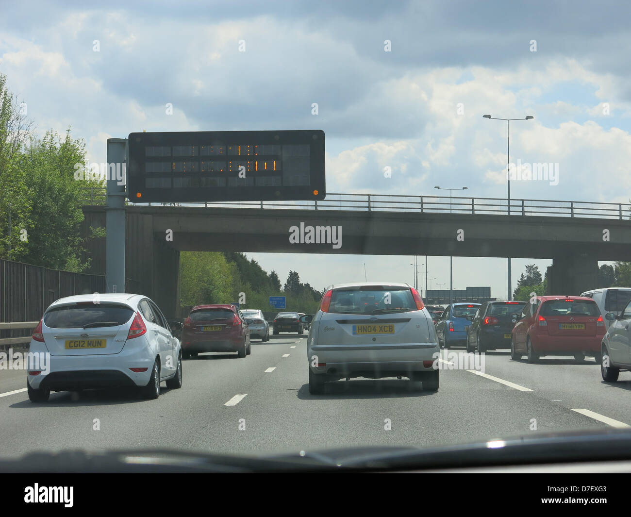 Surrey, UK. 6th May, 2013. A stranded van near J12 of the M25 and the M3 turn off in Surrey leads to closure of the two outside lanes of the M25, bringing Bank Holiday traffic to near standstill. Credit: Sarah Tubb/Alamy Live News Stock Photo
