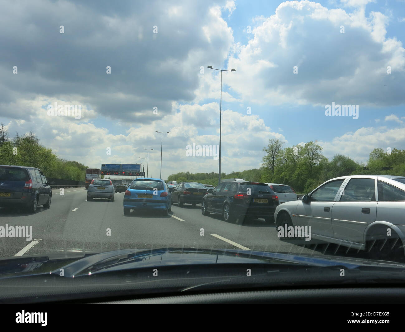Surrey, UK. 6th May, 2013. A stranded van near J12 of the M25 and the M3 turn off in Surrey leads to closure of the two outside lanes of the M25, bringing Bank Holiday traffic to near standstill. Credit: Sarah Tubb/Alamy Live News Stock Photo