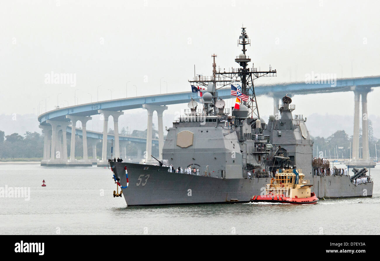 USS Mobile Bay returns to homeport. Stock Photo