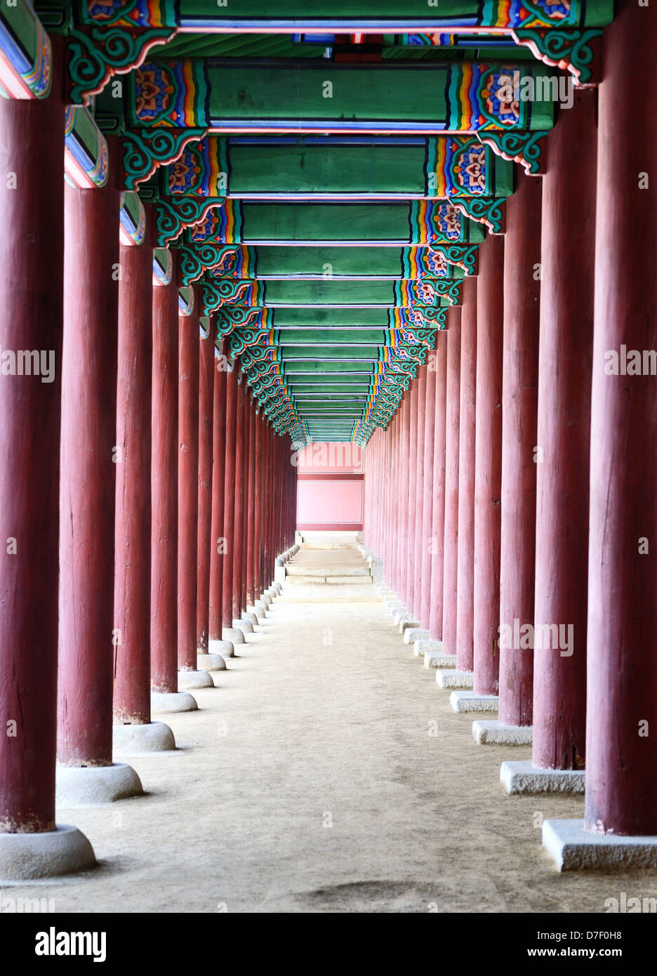 Ancient hallway at Gyeongbokgung Palace in Seoul, South Korea Stock Photo