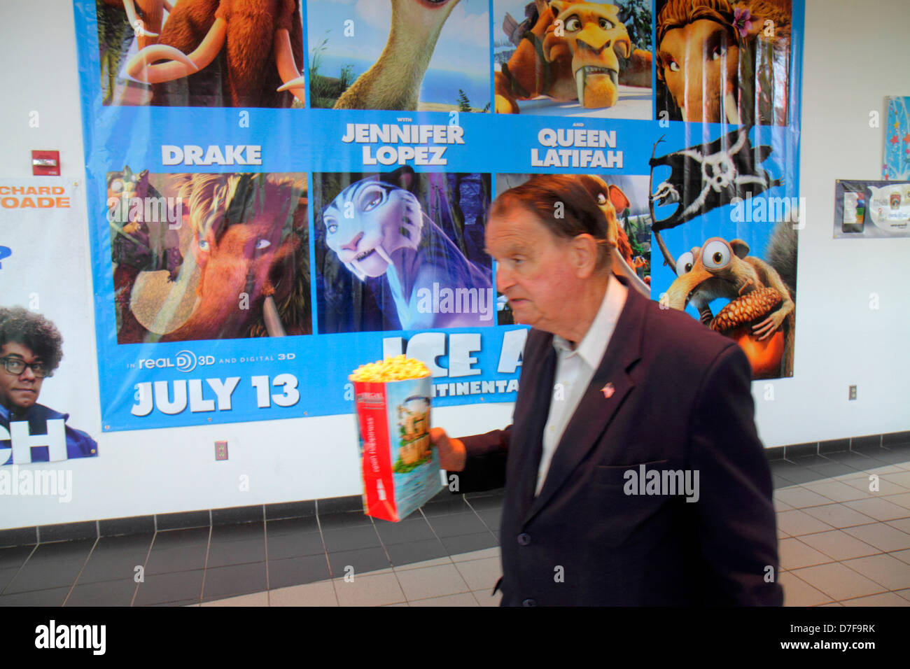 Regal cinema hires stock photography and images Alamy