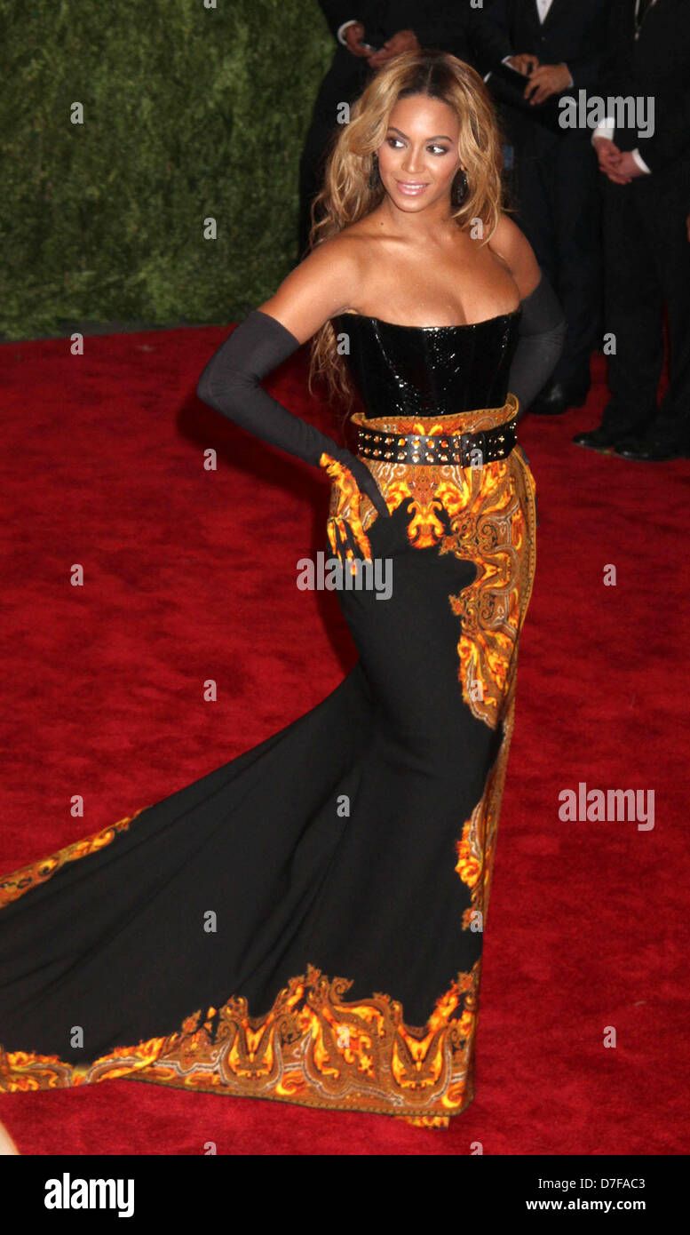 Beyonce attends punk hi-res stock photography and images - Alamy