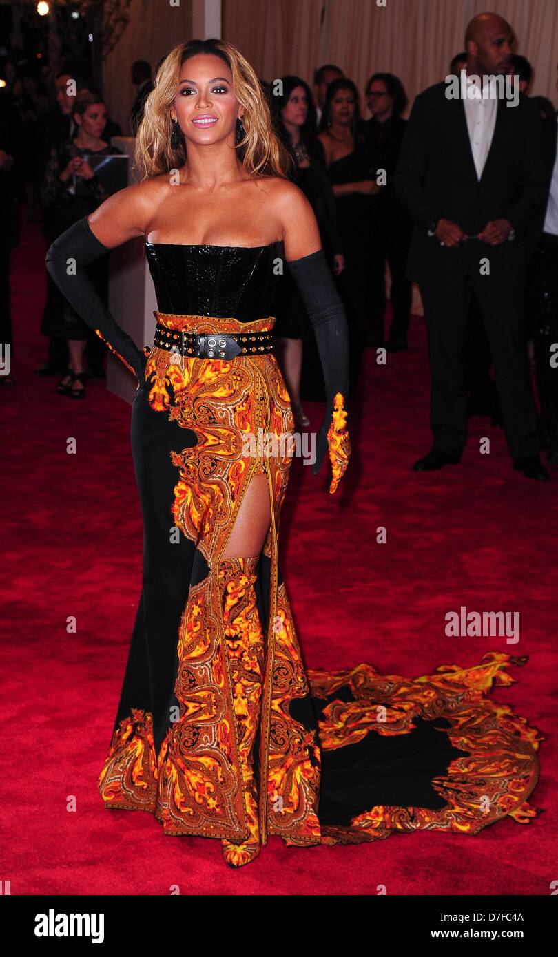 Beyonce knowles punk hi-res stock photography and images - Alamy