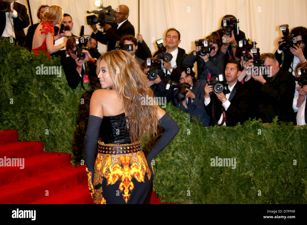 Beyonce knowles punk hi-res stock photography and images - Alamy