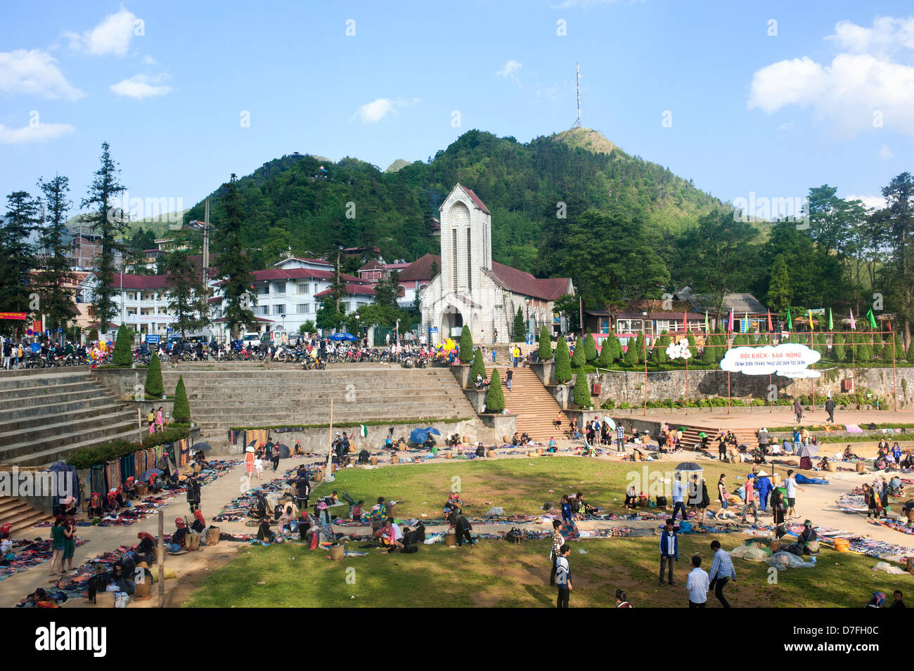 Sapa Vietnam - Sapa church and street market popular with tourists for handicrafts Stock Photo