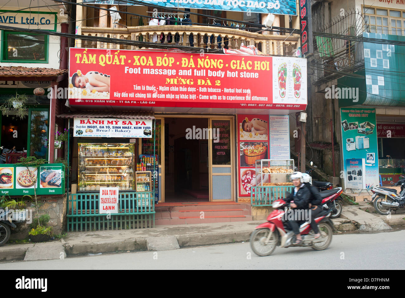 Sapa, North Vietnam - Massage parlour (Tam Quat Stock Photo - Alamy