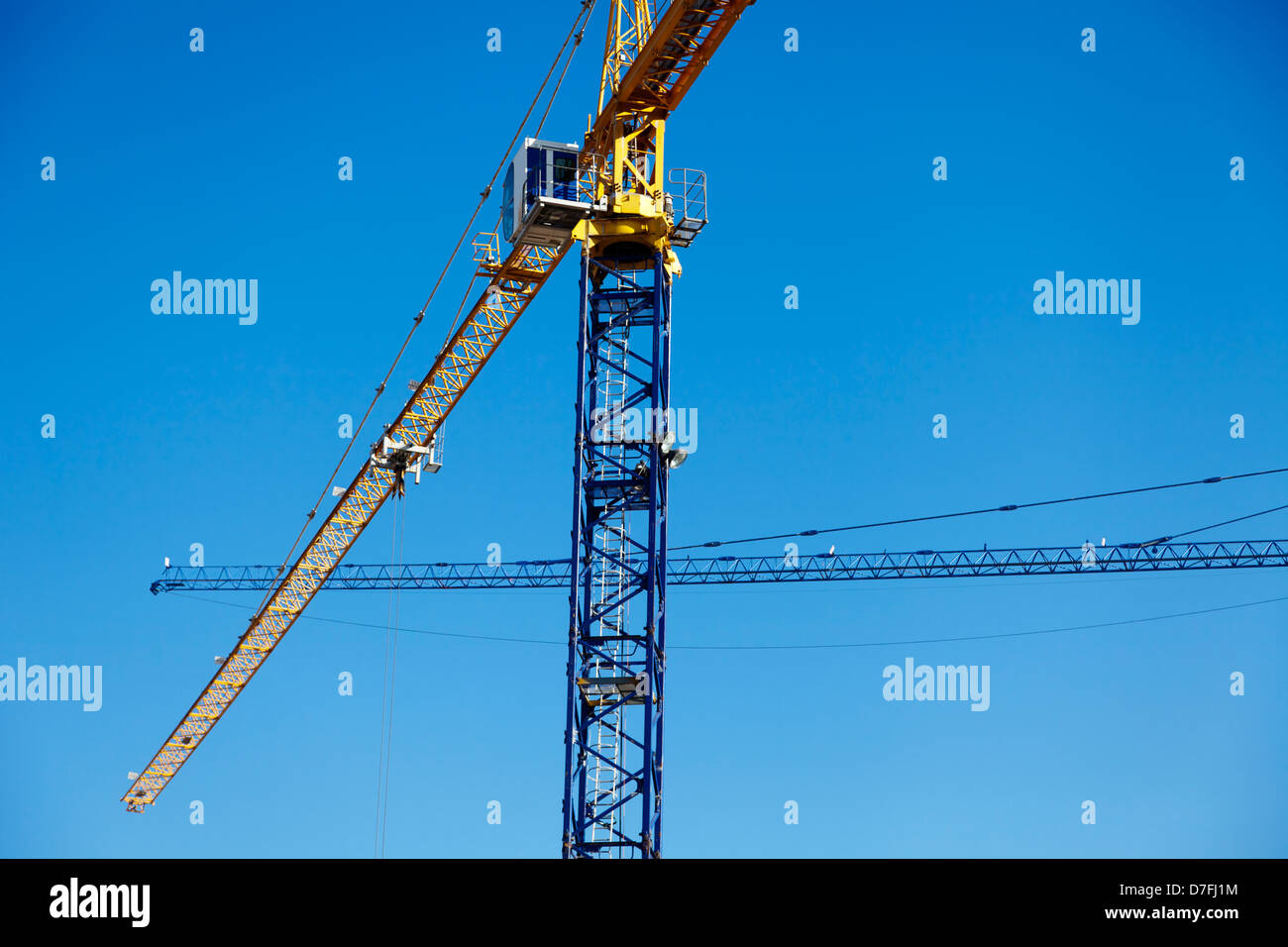 Parts of a crane hires stock photography and images Alamy
