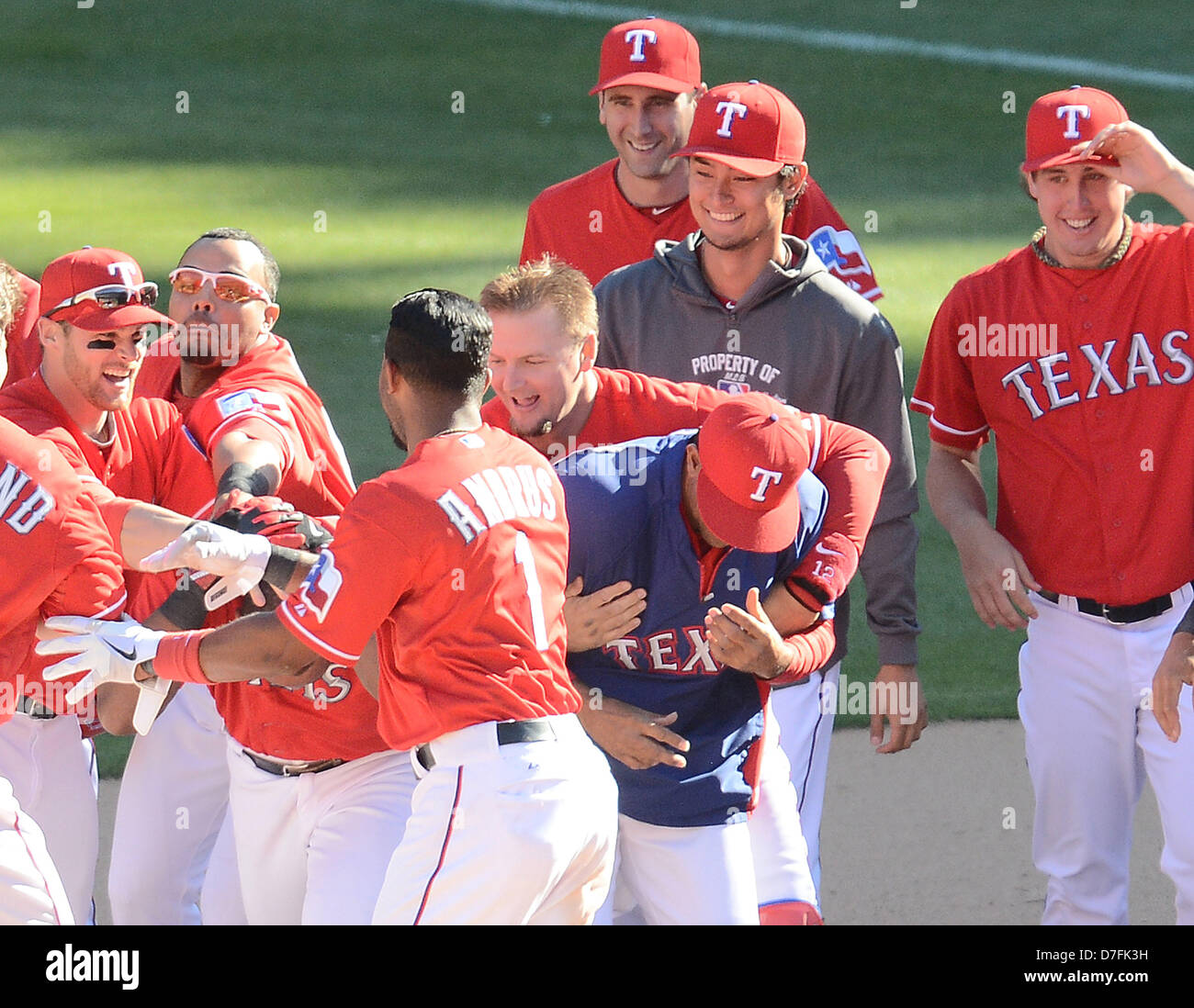Arlington, Texas, USA. 5th May 2013. Texas Rangers team group, MAY 5, 2013 - MLB : Adrian Beltre of the Texas Rangers celebrates with his teammates including Yu Darvish after hitting a walk off single in the ninth inning during the baseball game against the Boston Red Sox at Rangers Ballpark in Arlington in Arlington, Texas, United States. (Photo by AFLO/Alamy Live News) Stock Photo