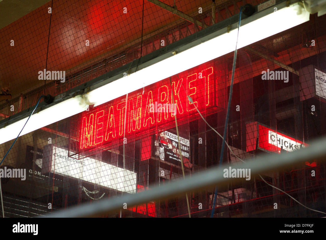 Covent garden market sign hires stock photography and images Alamy