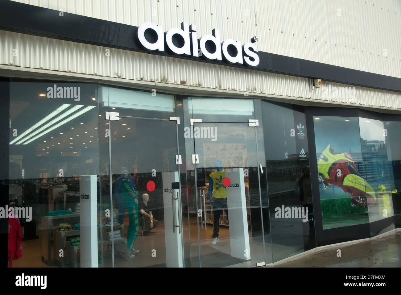 outlet adidas israel