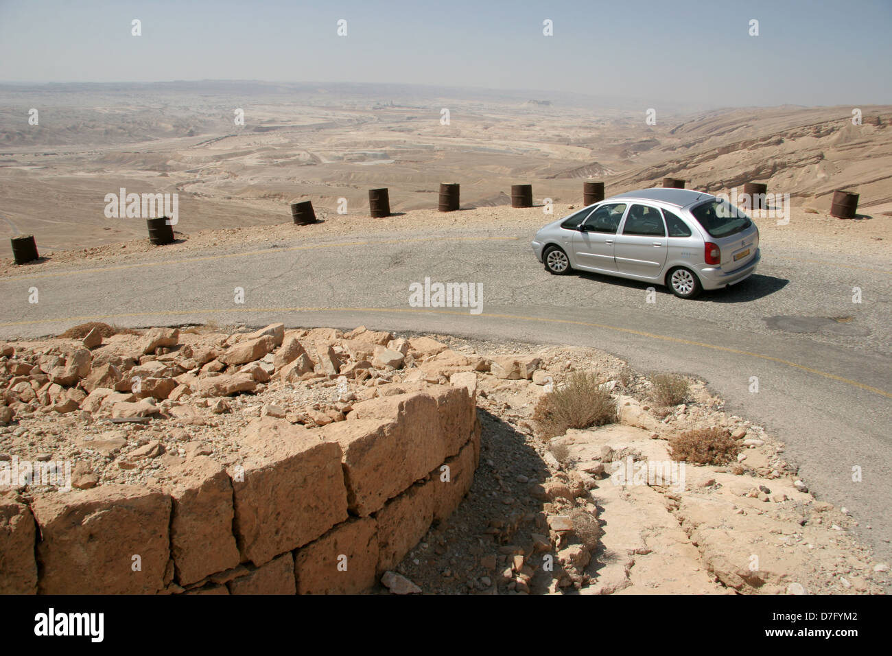 the road of maale haakrabim, negev Stock Photo