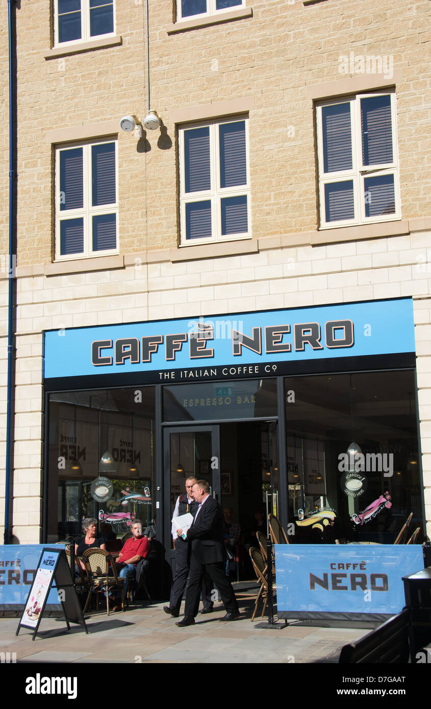 WITNEY, OXFORDSHIRE, UK. Caffe Nero in Marriott's Walk Shopping Centre
