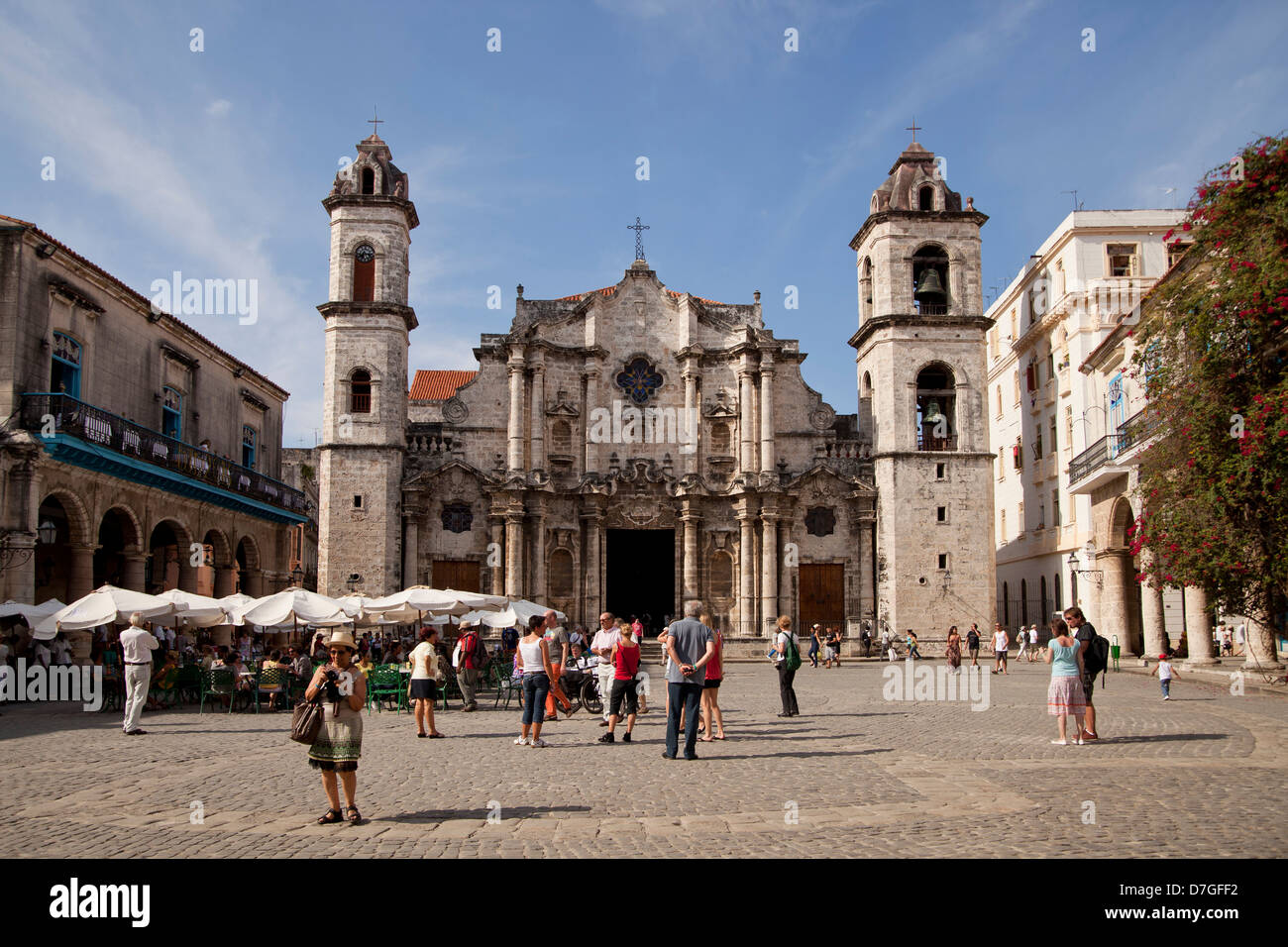 he cathedral Catedral de San Cristobal on the square Plaza de la Catedral in Old Havana La Habana Vieja, Havana, Cuba, Caribbean Stock Photo