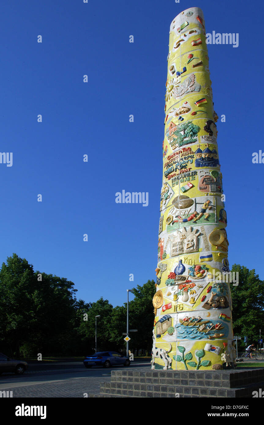 Germany, Lower Saxony, Hannover, coloured column, column, symbolic photo understanding among nations Stock Photo