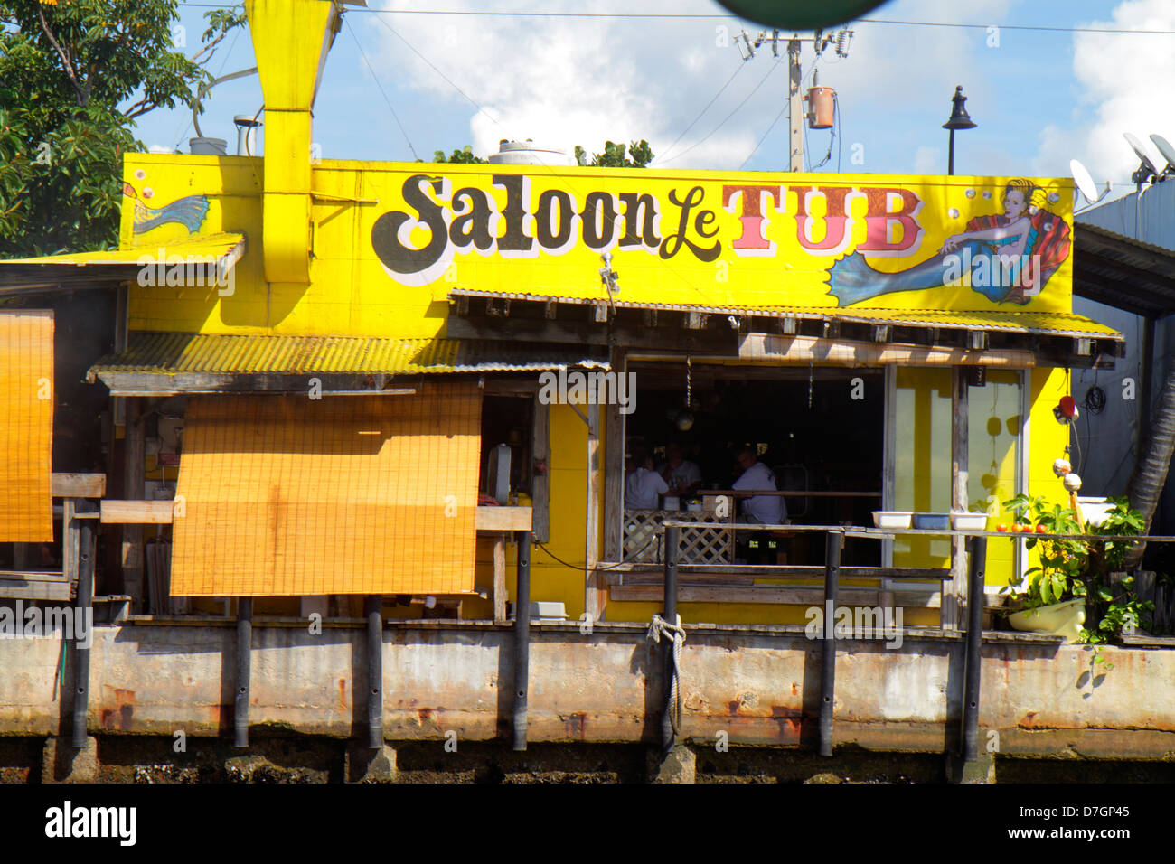 Le tub saloon hi-res stock photography and images - Alamy