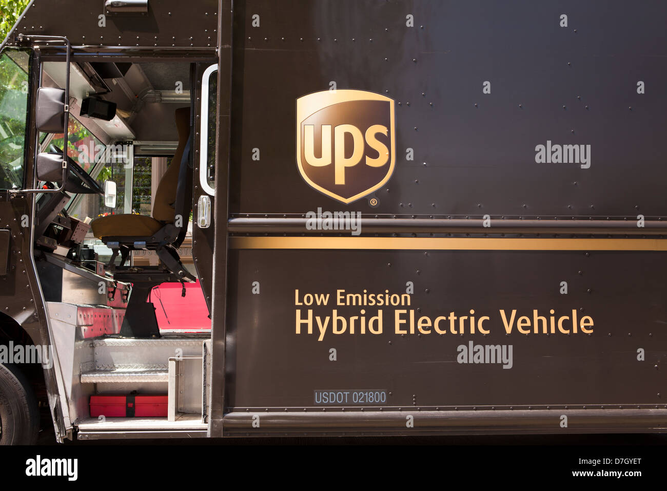 UPS low emission hybrid electric delivery truck Stock Photo