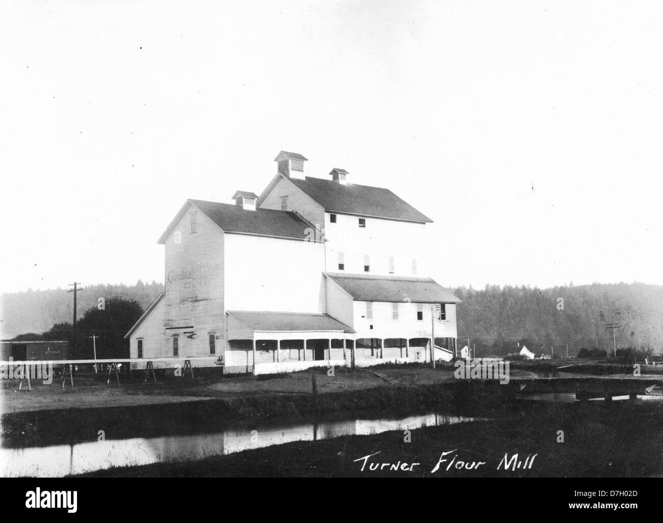 Flour mill at Turner, Oregon Stock Photo Alamy
