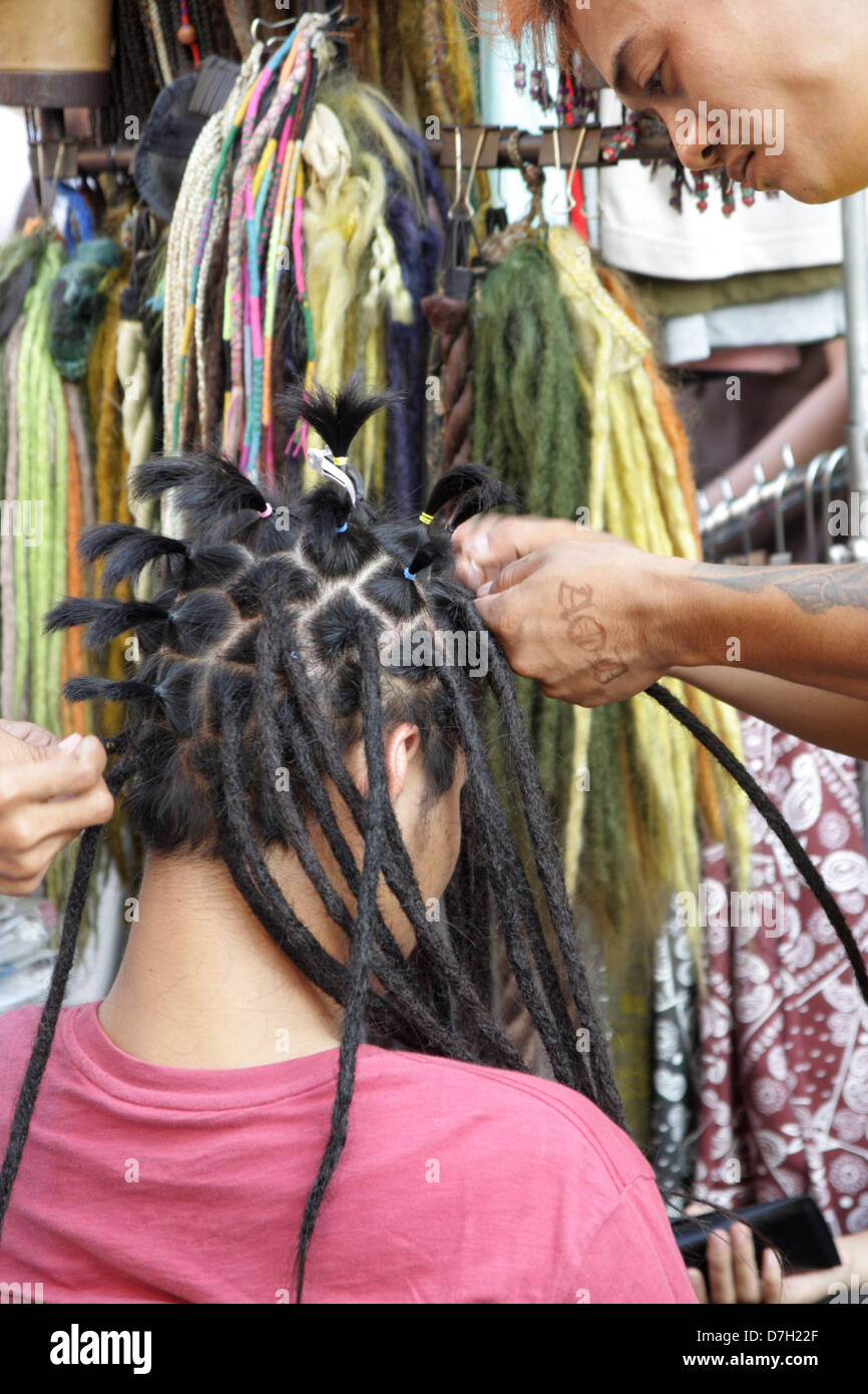 Hair braiding khao san road hi-res stock photography and images - Alamy