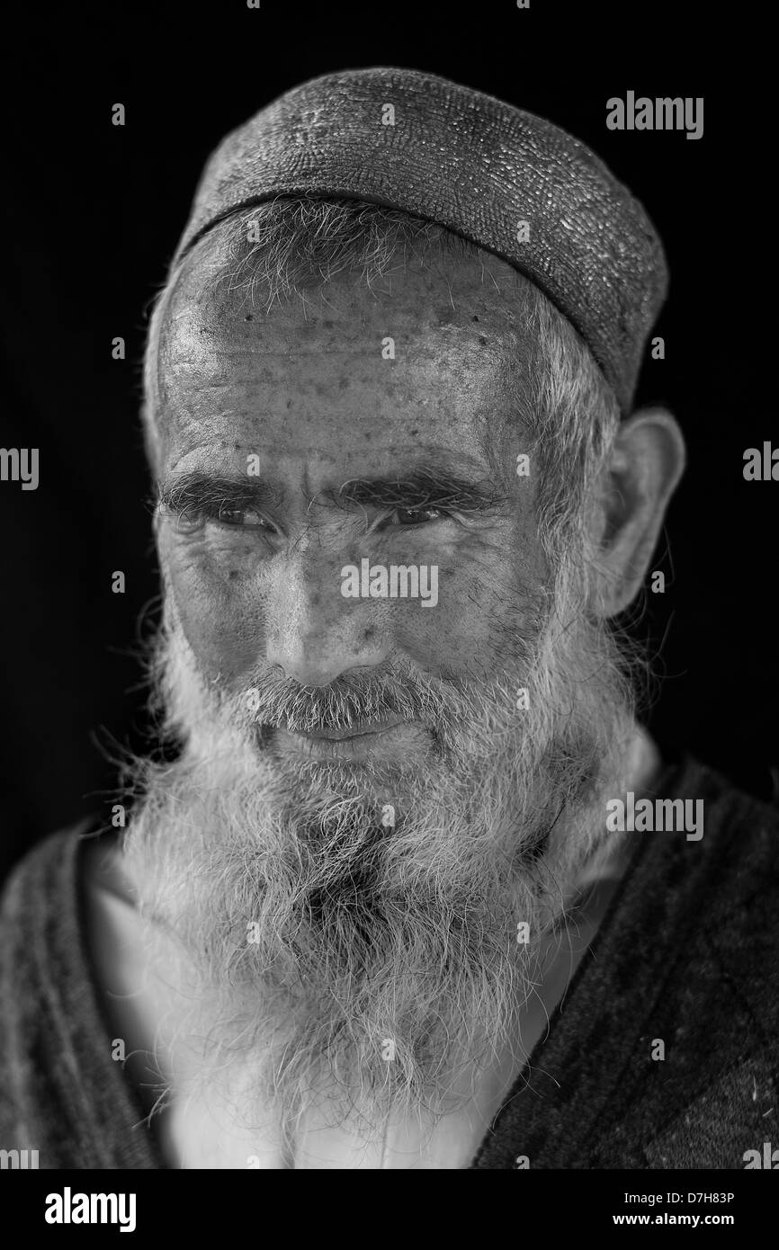 Afghan old man portrait hires stock photography and images Alamy