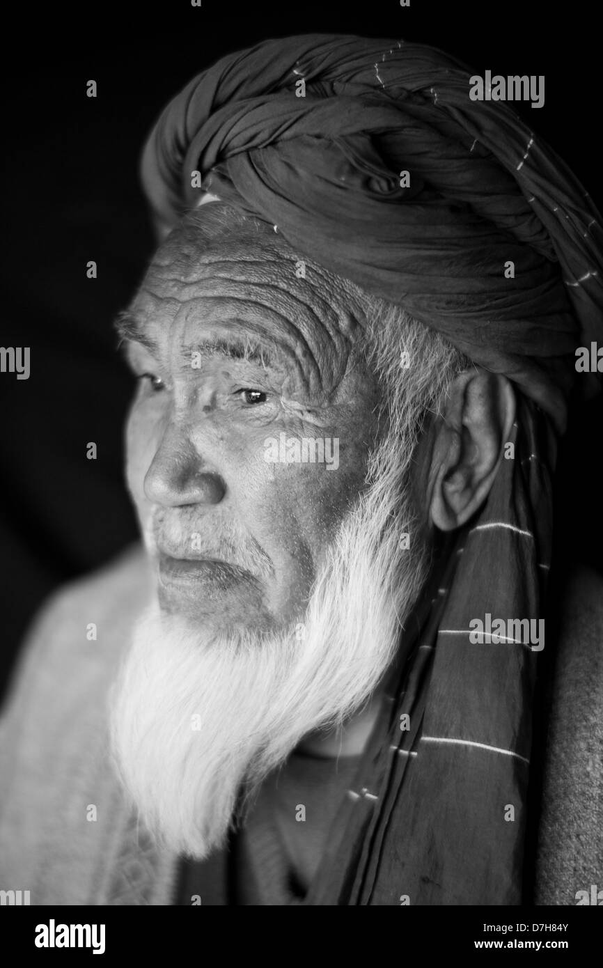 portrait of an Afghan old man Stock Photo Alamy