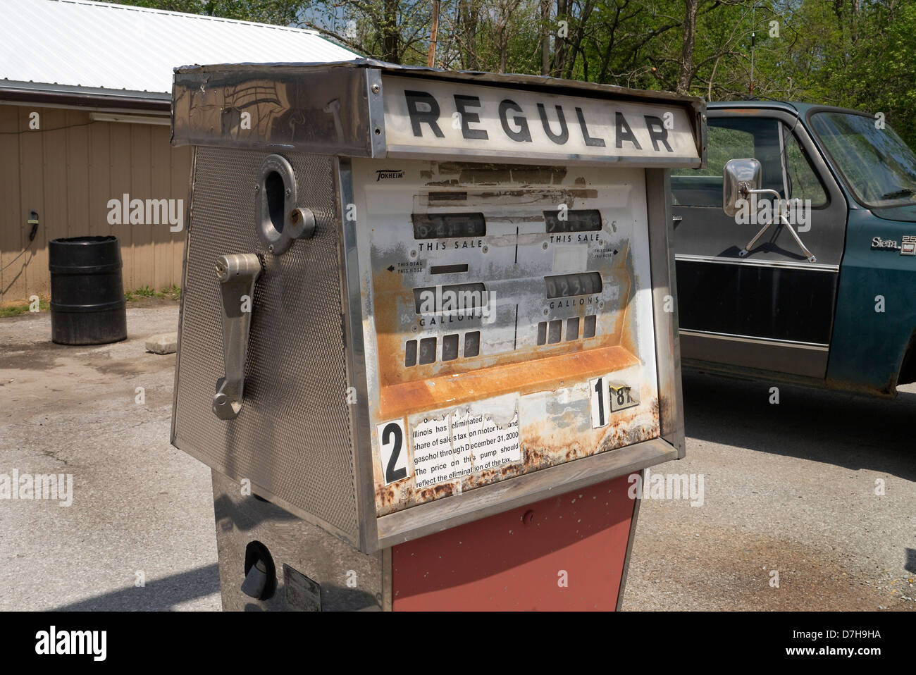 Old gas station illinois hires stock photography and images Alamy