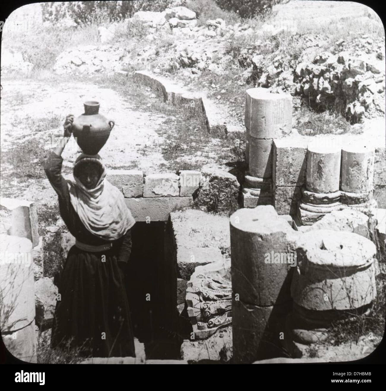 Samaritan woman well hi-res stock photography and images - Alamy