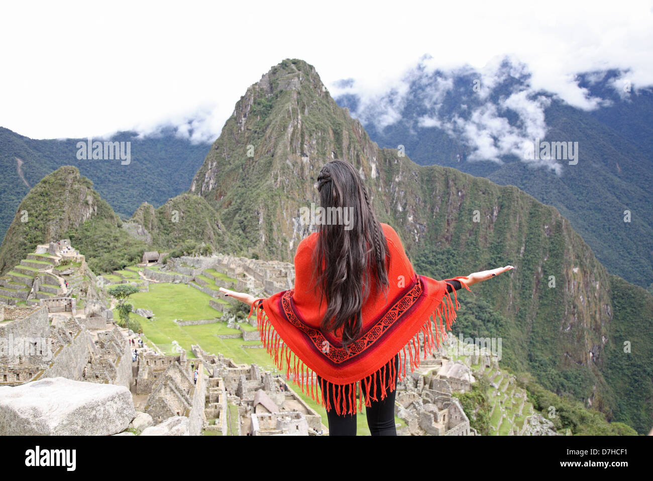 Girl machu picchu hi-res stock photography and images - Alamy