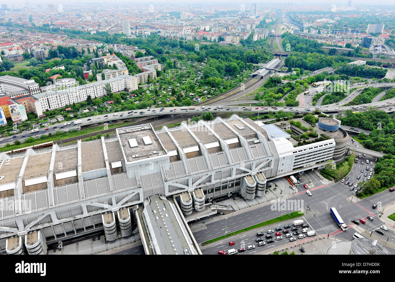 Berlin from above hi-res stock photography and images - Alamy