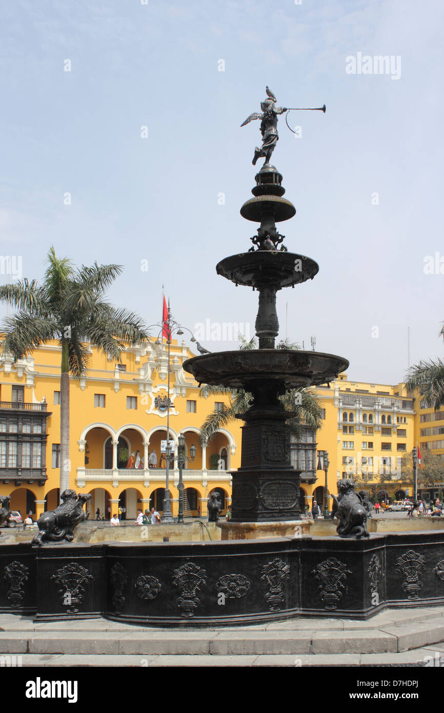 Peru Lima Plaza Mayor or Plaza de Armas town hall Stock Photo - Alamy