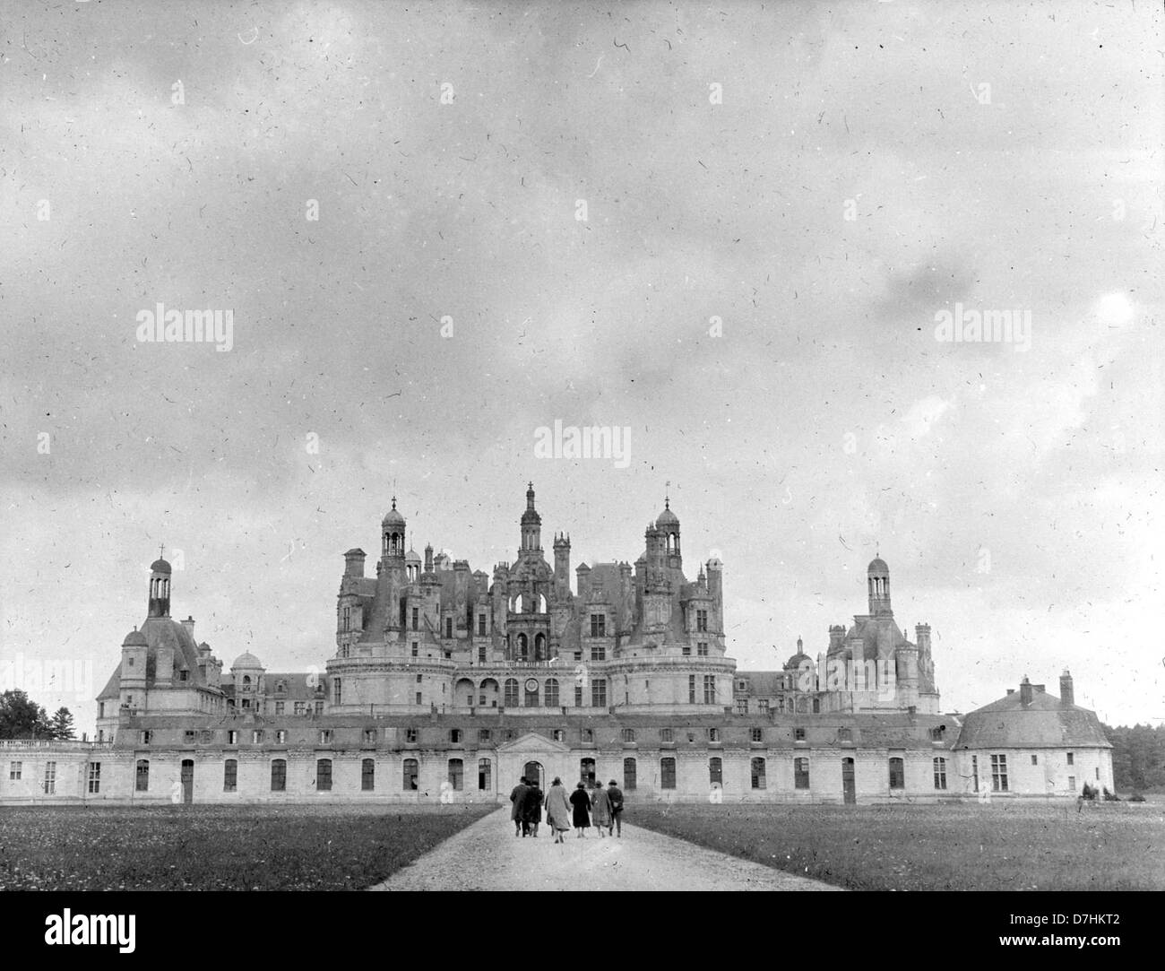 Chambord: Approach to early carriage court Stock Photo