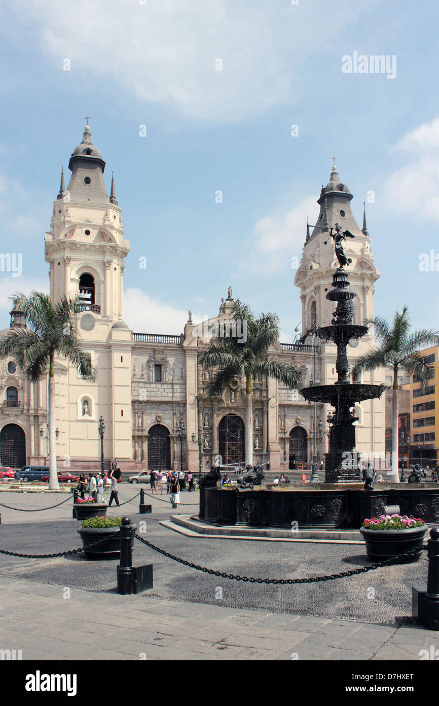 Peru Lima Plaza Mayor or Plaza de Armas Cathedral La Catedral Stock ...