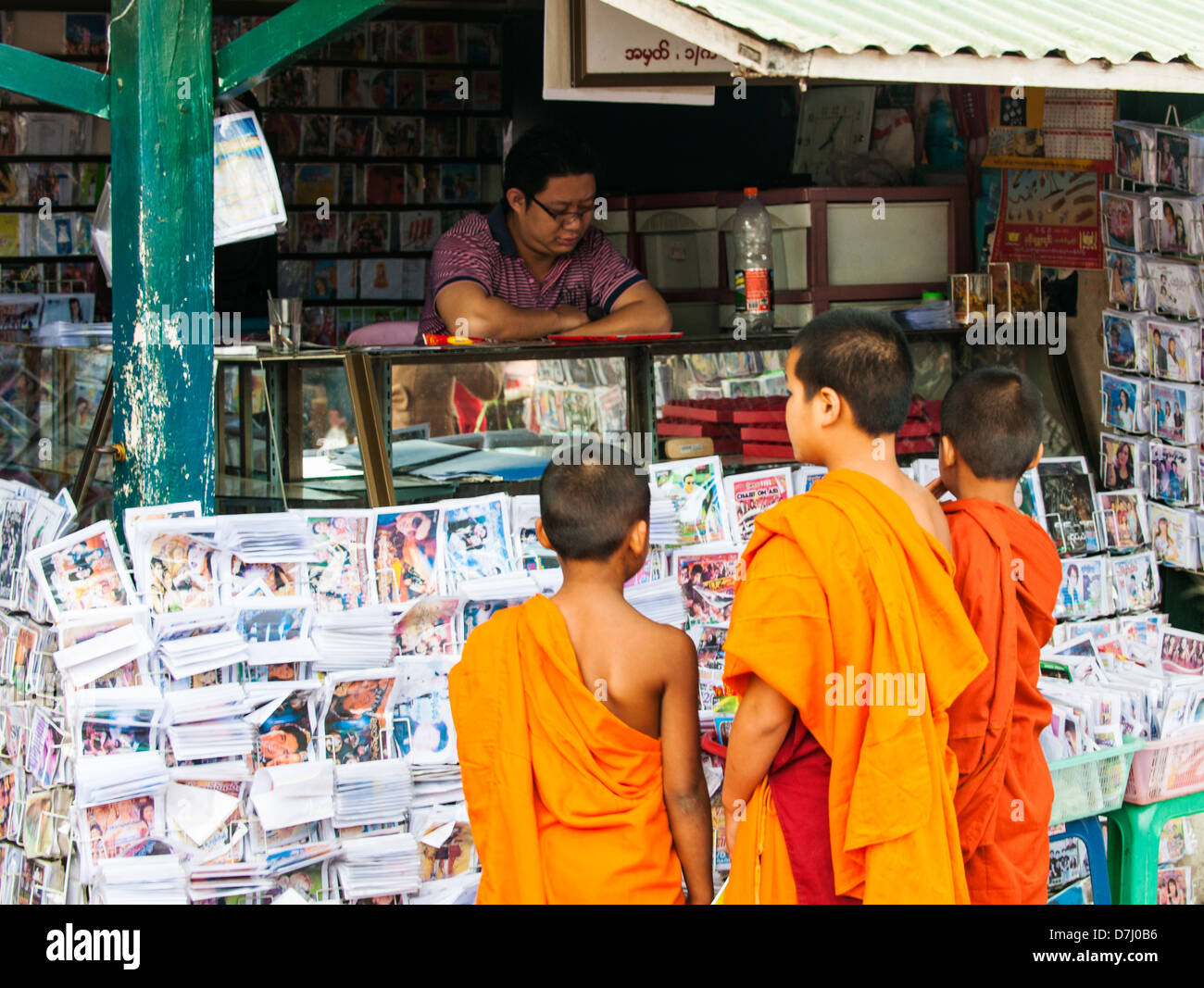 Novice monks at the Kyaing Tong market, Burma (Myanmar) Stock Photo