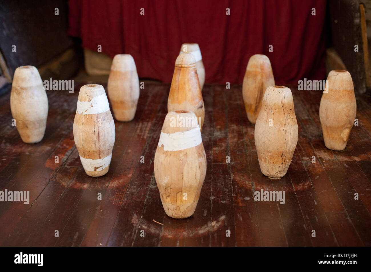 Pub skittles hi-res stock photography and images - Alamy