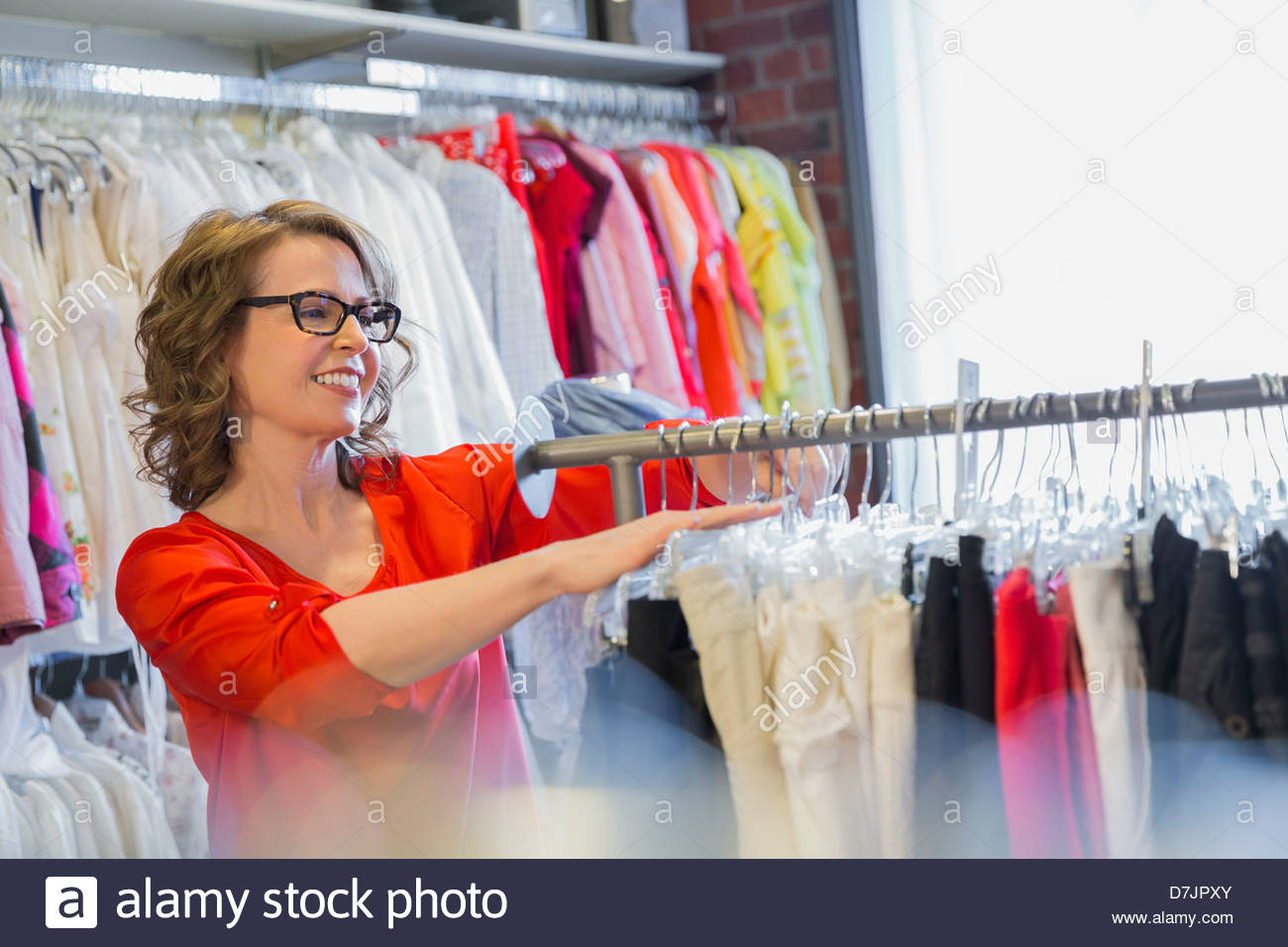 Racks of clothing store hi-res stock photography and images - Alamy