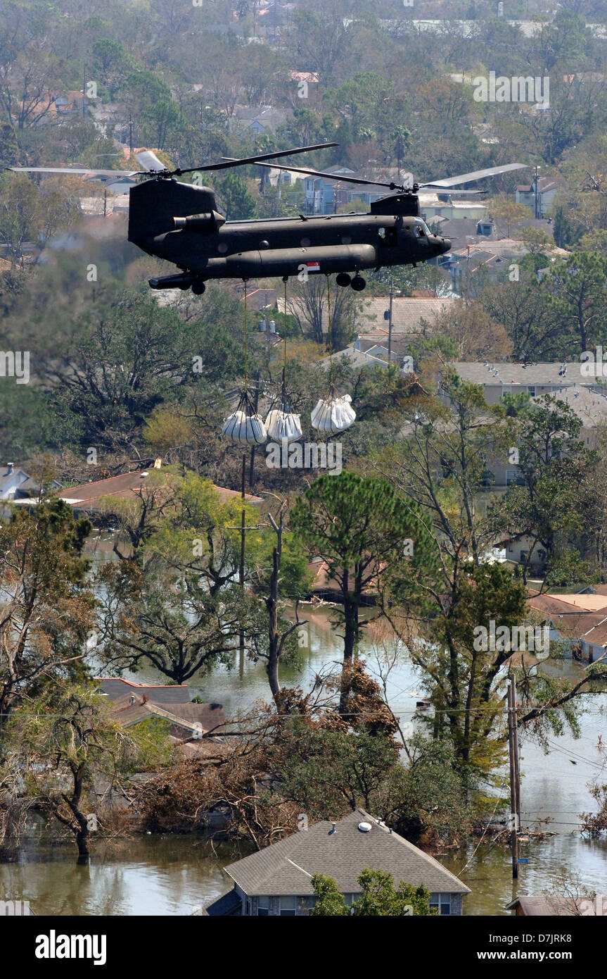 Katrina levee helicopter hi-res stock photography and images - Alamy