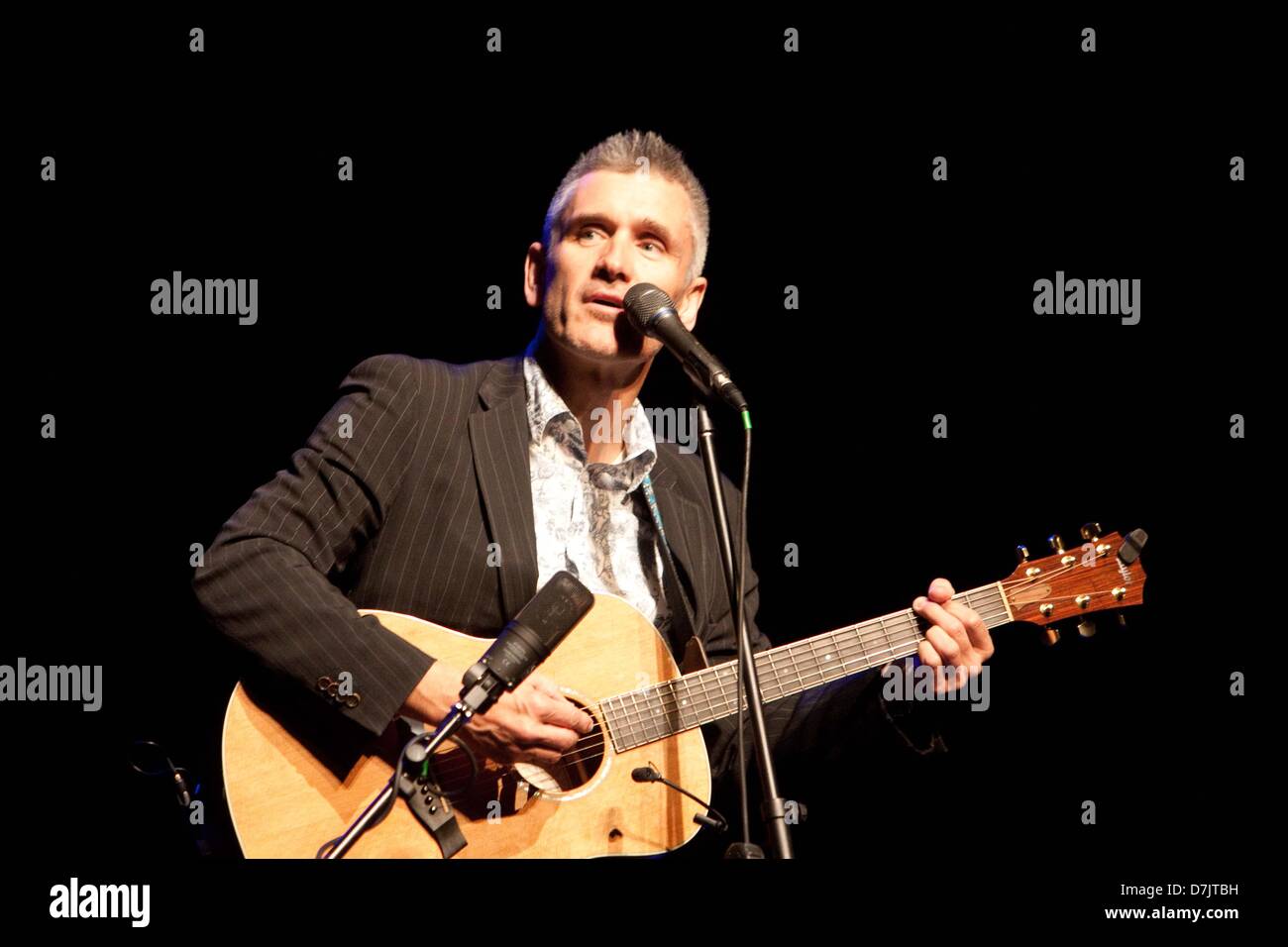 Guildford, Surrey, UK. 8th May 2013. Curtis Stigers performing on the first night of his 'Up Close and Personal' tour at GLive, Guildford. Credit:  Andrew Spiers / Alamy Live News Stock Photo