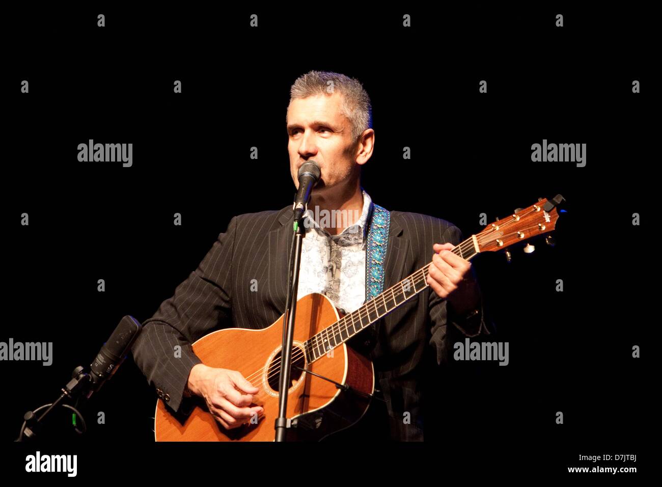 Guildford, Surrey, UK. 8th May 2013. Curtis Stigers performing on the first night of his 'Up Close and Personal' tour at GLive, Guildford. Credit:  Andrew Spiers / Alamy Live News Stock Photo