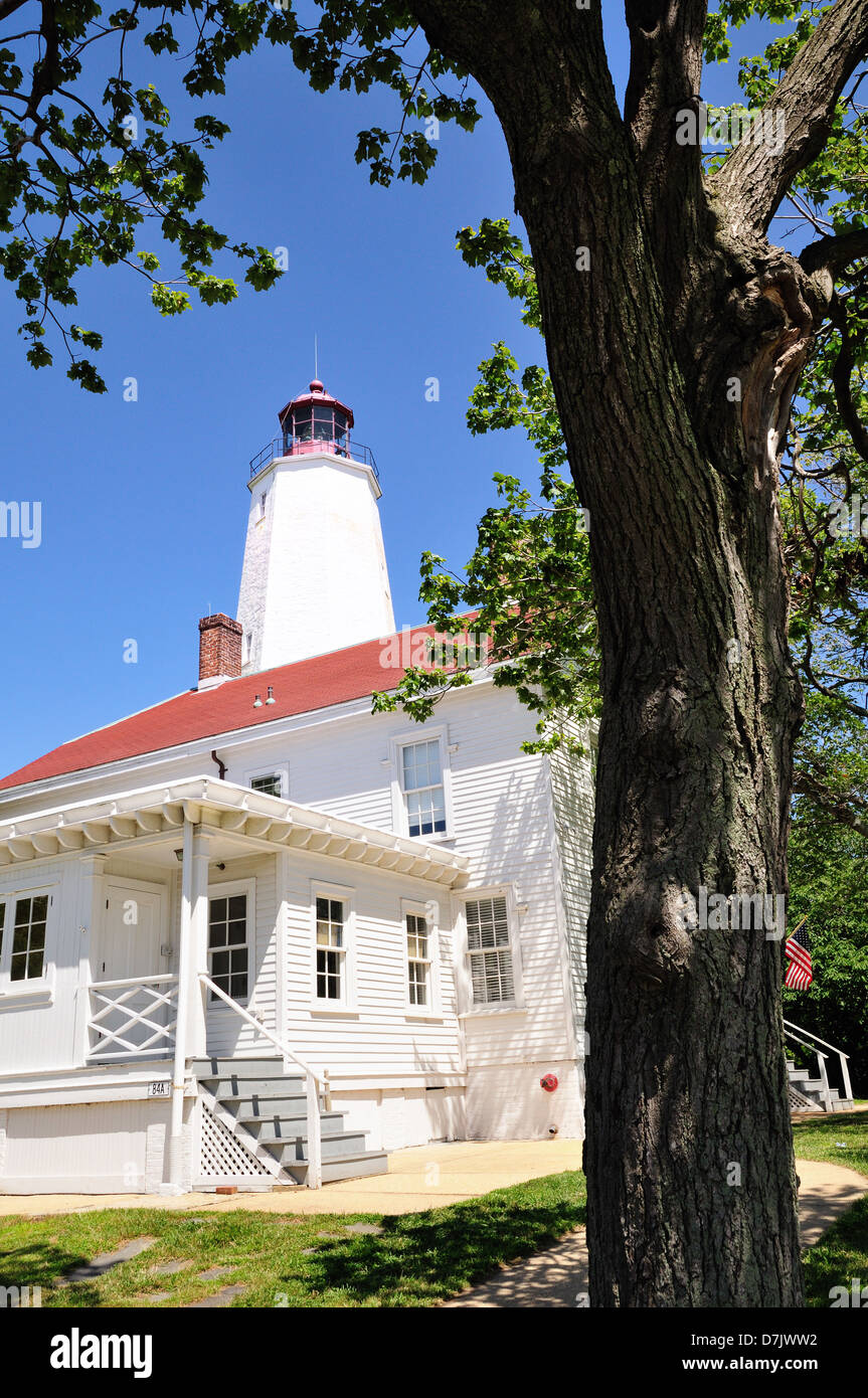 Sandy Hook (New Jersey) lighthouse and keepers house Stock Photo Alamy