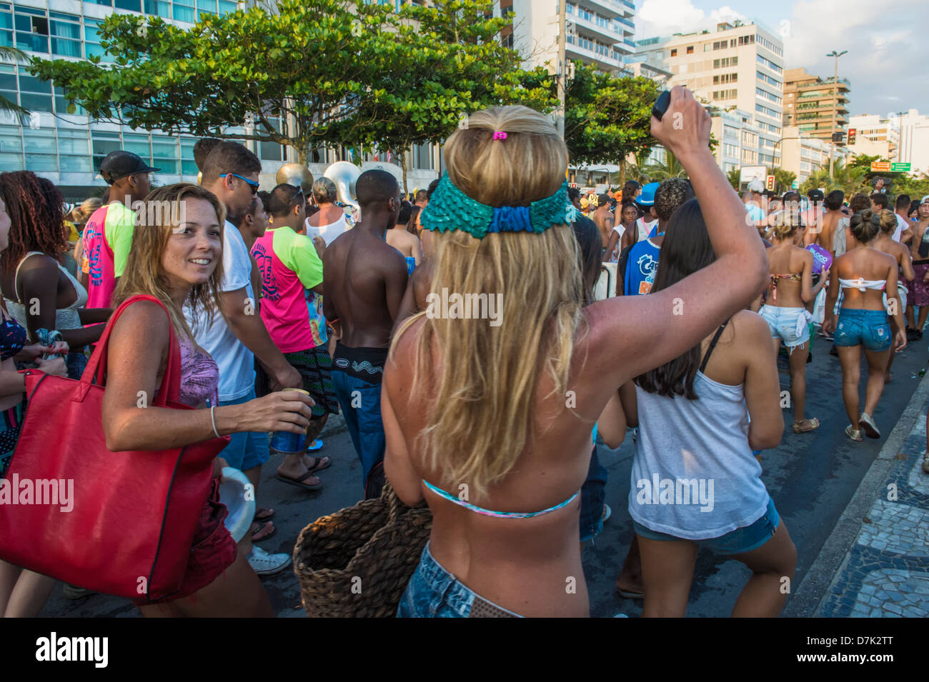People walking along the sidewalk at Ipanema Beach, Rio de Janeiro, Brazil Stock Photo