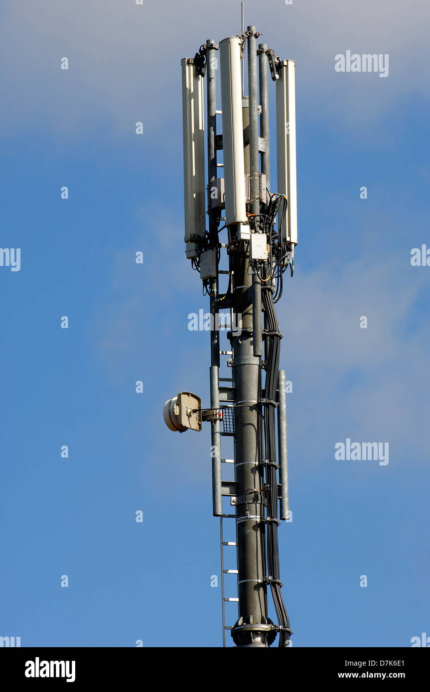 Antenna, base station, mobile, phone, communication, mobile phone, GPRS,  GSM Stock Photo - Alamy