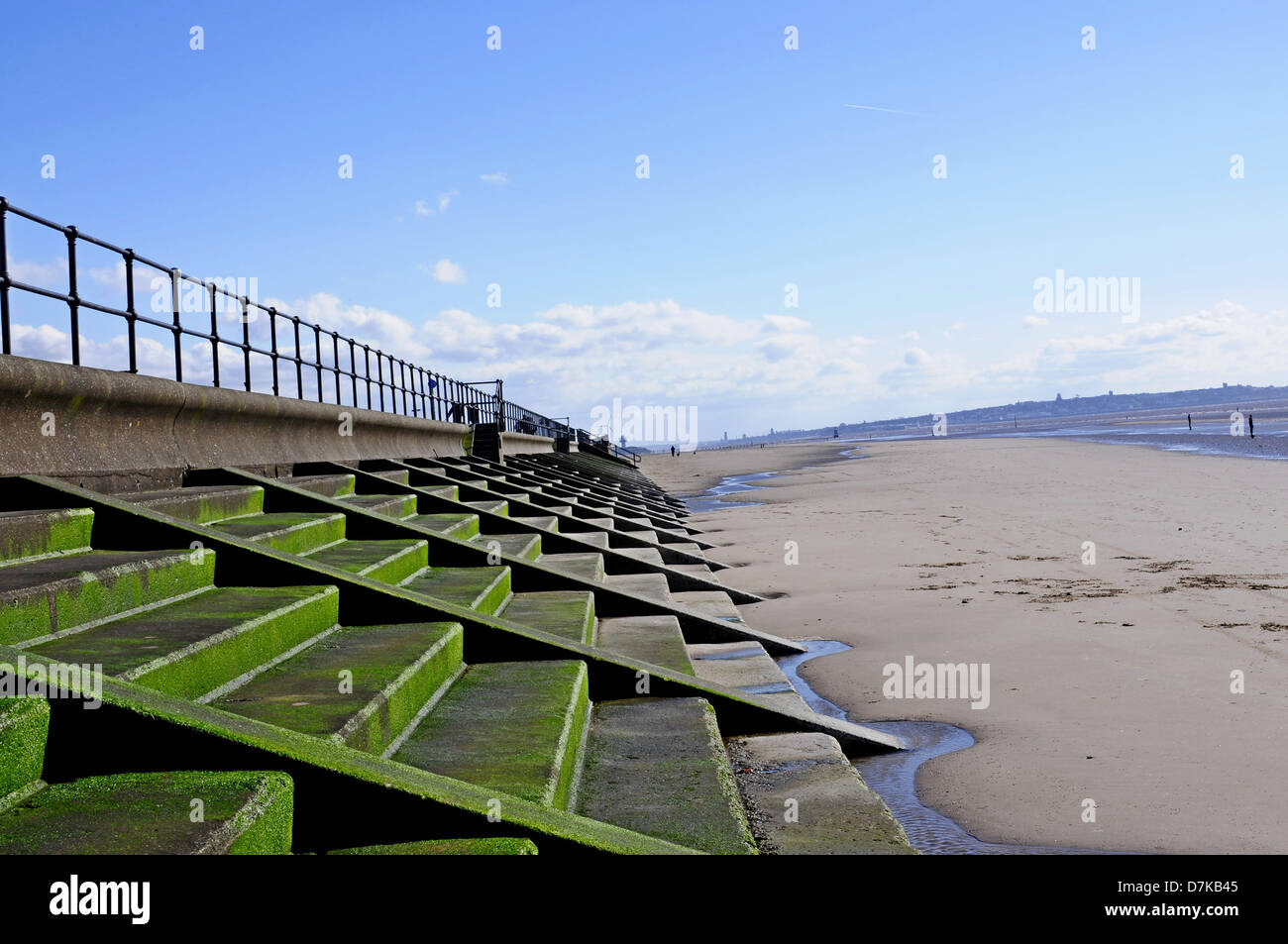 Blundellsands beach hires stock photography and images Alamy