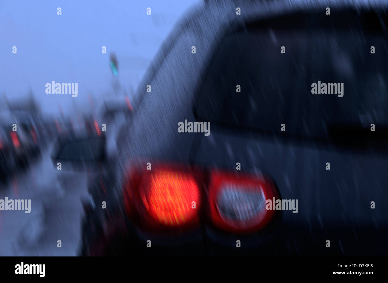 Traffic is stopped as a winter storm drops snow on Speedway Boulevard, Tucson, Arizona, USA. Stock Photo