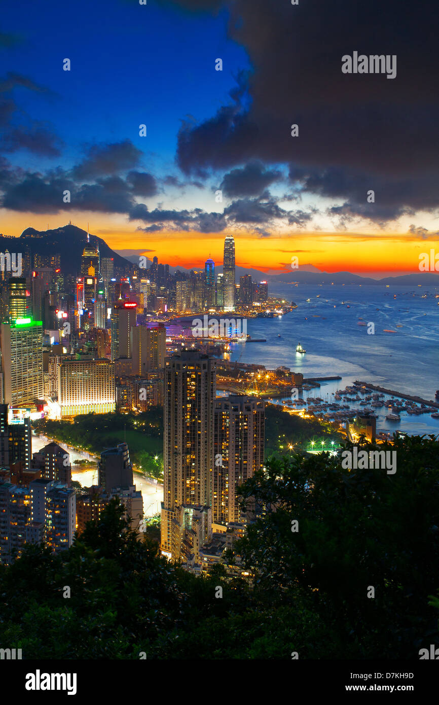 office building at sunset in hong kong Stock Photo - Alamy