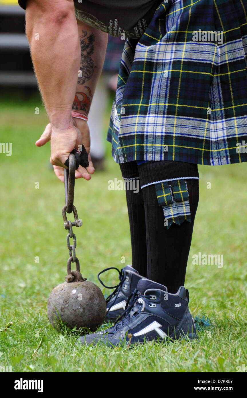 Man weight throw event in Scottish Highland games Stock Photo