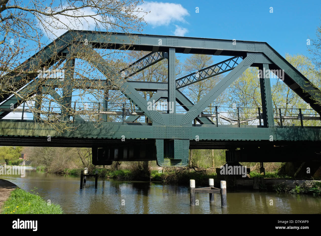 A railway bridge over the River Wey Navigation, between Guildford and Godalming, Surrey, England. Stock Photo