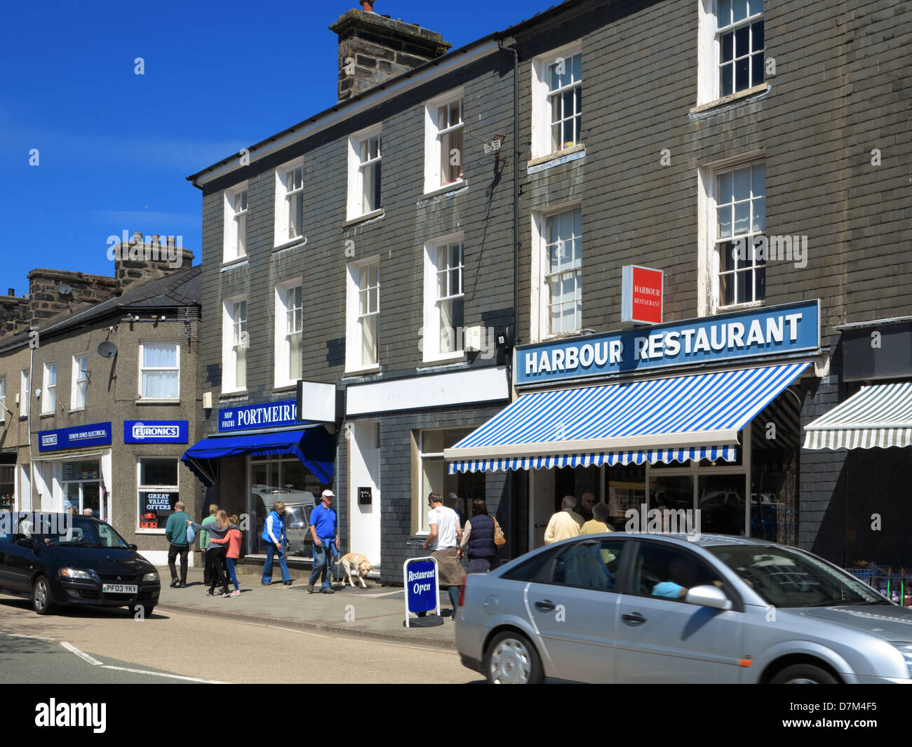 Porthmadog street hires stock photography and images Alamy