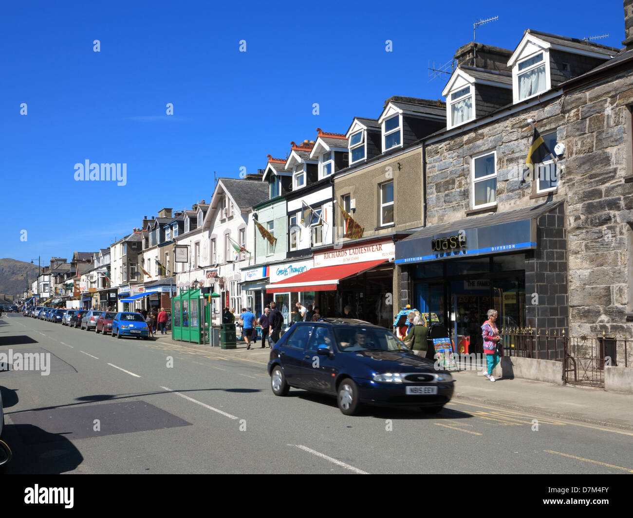 Porthmadog street hires stock photography and images Alamy