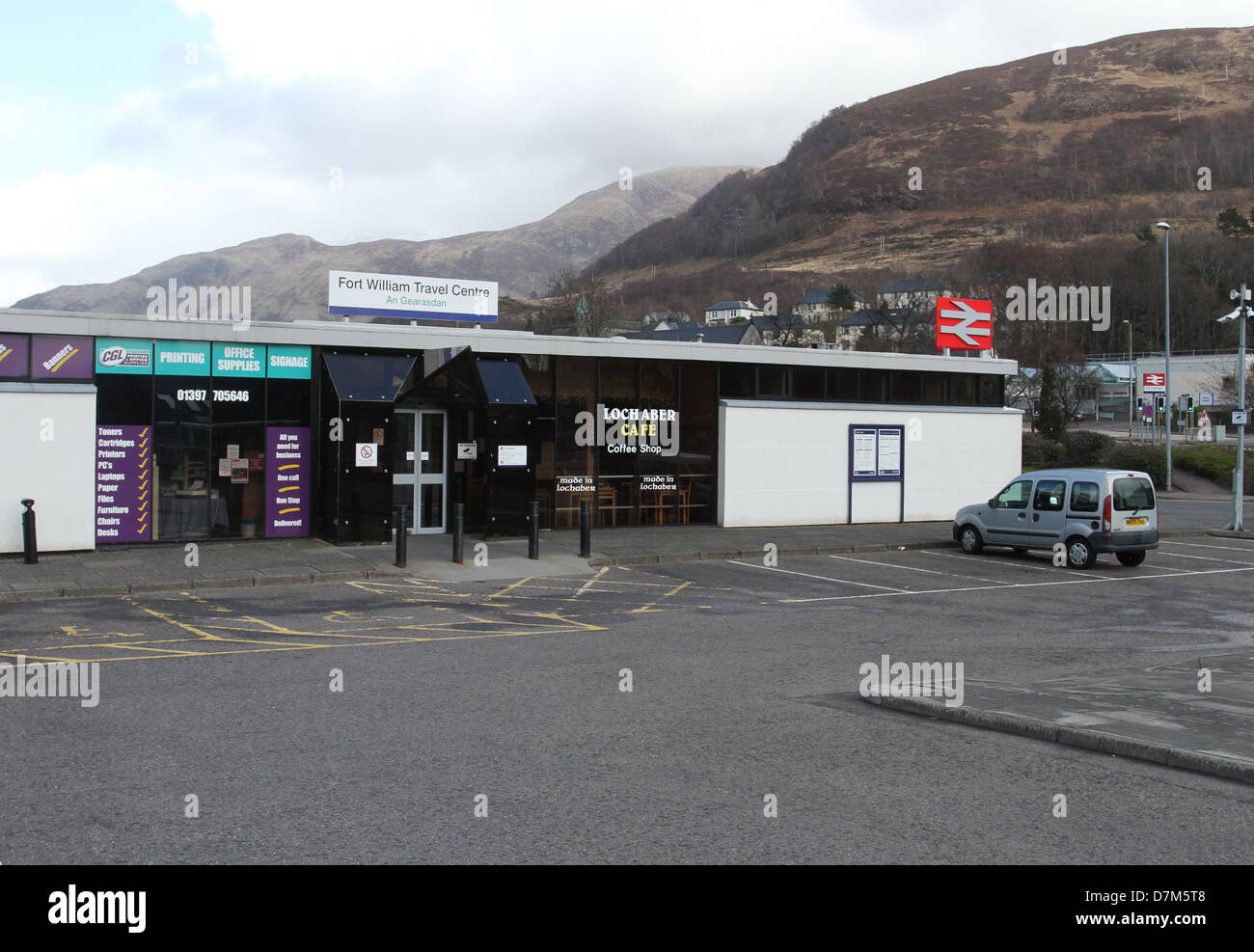 Fort william railway station hires stock photography and images Alamy